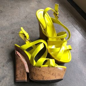 Dancing Queen🕺🏻Neon Platforms